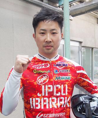 山岸佳太選手