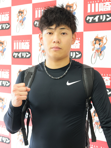 racer-015819